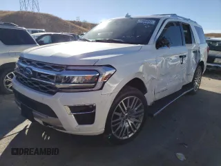 2022 Ford Expedition Platinum with VIN 1FMJU1MT3NEA18551, listed as a Copart auction lot 77594643 with 7,236 mi miles and Non Repairable. Bid and sale history available at carsss.com. Image 1.