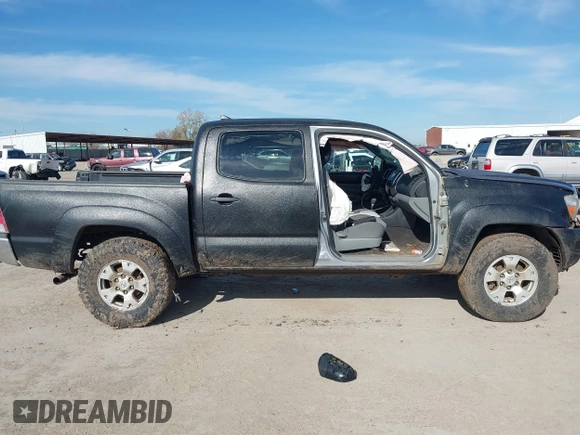 2015 Toyota Tacoma z VIN 3TMLU4ENXFM206669, wystawiony jako IAAI lot #41323365 z przebiegiem 102 297 mil mil oraz . Historia ofert i sprzedaży dostępna na DreamBid. Obrazek 13.