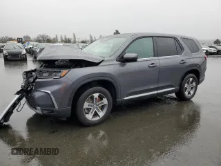 2025 Honda Pilot EX-L with VIN 5FNYG2H45SB007581, listed as a Copart auction lot 44218595 with 5,454 mi miles and Salvage Title. Bid and sale history available at carsss.com. Image 1.