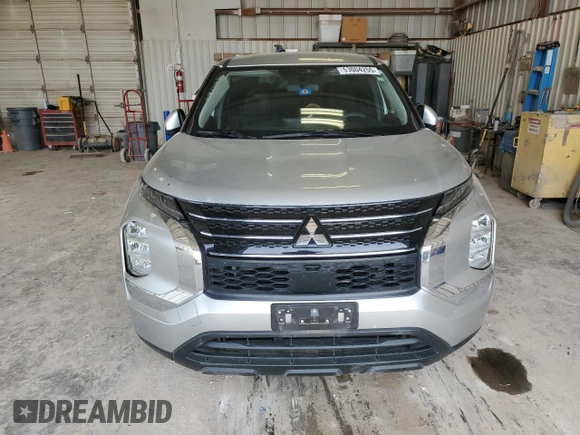 2023 Mitsubishi Outlander ES z VIN JA4J3TA84PZ010144, wystawiony jako Copart lot #53004255 z przebiegiem 63 236 mil mil oraz Szkoda całkowita • Salvage title. Historia ofert i sprzedaży dostępna na DreamBid. Obrazek 5.