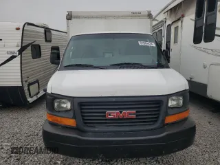 2010 GMC Savana z VIN 1GD1G2AA9A1901569, wystawiony jako Copart lot #81084424 z przebiegiem 162 381 mil mil oraz Szkoda całkowita • Salvage title. Historia ofert i sprzedaży dostępna na DreamBid. Obrazek 5.