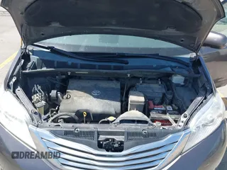 2012 Toyota Sienna XLE AAS with VIN 5TDYK3DCXCS251984, listed as a IAAI auction lot 42235046 with 126,404 mi miles and . Bid and sale history available at DreamBid. Image 10.