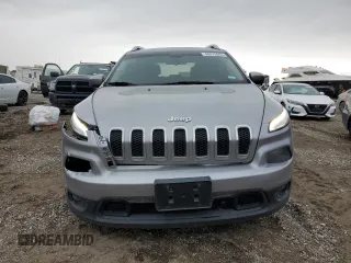 2017 Jeep Cherokee Latitude with VIN 1C4PJLCB3HW586874, listed as a Copart auction lot 46479665 with 97,124 mi miles and Salvage Title. Bid and sale history available at carsss.com. Image 5.