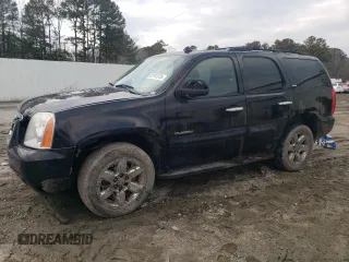 2009 GMC Yukon SLT w/4SB with VIN 1GKFK33099R228562, listed as a Copart auction lot 42191375 with 133,568 mi miles and Salvage Title. Bid and sale history available at carsss.com. Image 1.