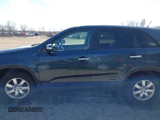 2011 Kia Sorento LX with VIN 5XYKT3A19BG164787, listed as a IAAI auction lot 41847231 with 139,050 mi miles. Bid and sale history available at carsss.com. Image 15.