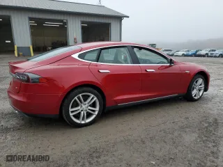 2014 Tesla Model S 60 kWh Battery with VIN 5YJSA1H1XEFP55187, listed as a Copart auction lot 84425094 with 146,075 mi miles and Clean Title. Bid and sale history available at carsss.com. Image 3.