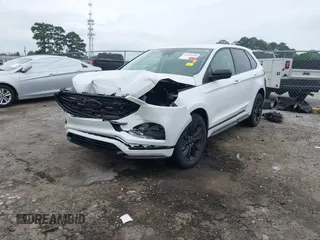 2023 Ford Edge SE z VIN 2FMPK4G95PBA49168, wystawiony jako IAAI lot #42403184 z przebiegiem 41 448 mil mil oraz . Historia ofert i sprzedaży dostępna na DreamBid. Obrazek 2.