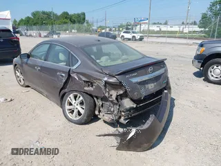 2013 Nissan Altima SV with VIN 1N4AL3AP9DC912306, listed as a IAAI auction lot 42547455 with 184,854 mi miles and . Bid and sale history available at DreamBid. Image 3.