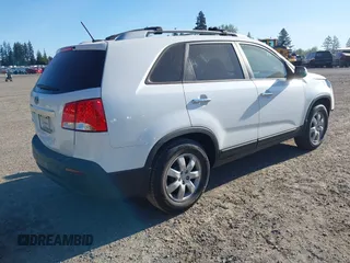 2013 Kia Sorento LX with VIN 5XYKT3A60DG349289, listed as a IAAI auction lot 42063515 with 138,676 mi miles and . Bid and sale history available at carsss.com. Image 4.