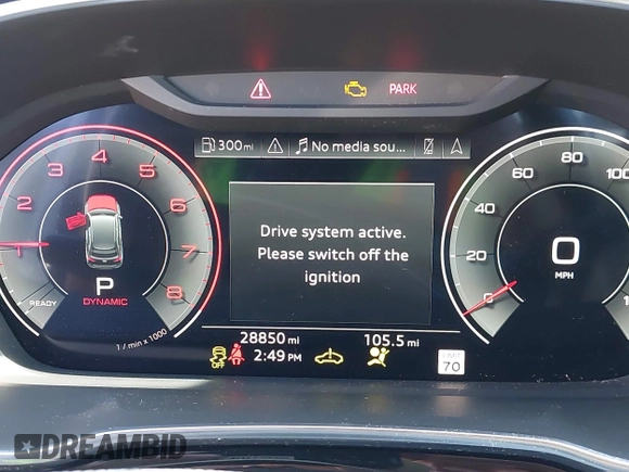 2022 Audi Q3 S line Premium Plus z VIN WA1EECF30N1126400, wystawiony jako IAAI lot #41822175 z przebiegiem 28 850 mil mil oraz . Historia ofert i sprzedaży dostępna na DreamBid. Obrazek 15.
