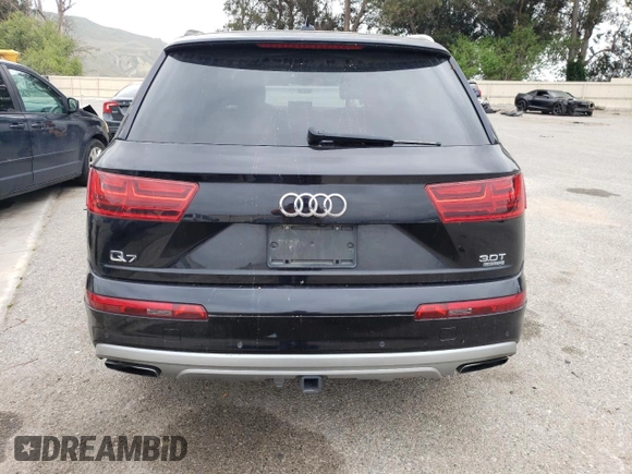 2017 Audi Q7 Premium Plus with VIN WA1LAAF7XHD018234, listed as a Copart auction lot 52862915 with 128,713 mi miles and Clean Title. Bid and sale history available at DreamBid. Image 6.