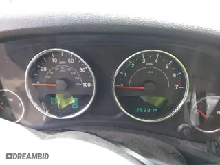 2017 Jeep Wrangler Unlimited Sport with VIN 1C4BJWDG6HL586200, listed as a IAAI auction lot 41723891 with 125,291 mi miles. Bid and sale history available at carsss.com. Image 7.