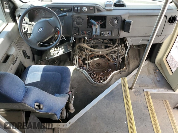 2014 Ford Econoline Commercial с VIN 1FDEE3FL9EDA91811, выставлен на аукционе Copart как лот 57328594 с пробегом 204 360 миль миль и Чистый • Clean title. История ставок и продаж доступна на DreamBid. Изображение 8.