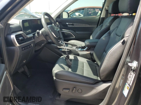 2024 Kia Telluride EX with VIN 5XYP34GC1RG552451, listed as a Copart auction lot 56739845 with 9,103 mi miles and Salvage title. Bid and sale history available at DreamBid. Image 7.