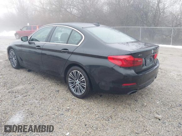 2019 BMW 5 Series 540i xDrive with VIN WBAJE7C51KWW21475, listed as a IAAI auction lot 41428380 with 53,872 mi miles and . Bid and sale history available at carsss.com. Image 3.