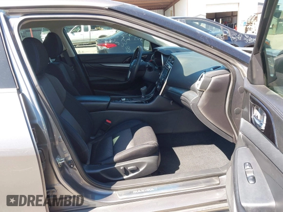 2016 Nissan Maxima SR with VIN 1N4AA6AP9GC414943, listed as a IAAI auction lot 41976295 with 154,738 mi miles and . Bid and sale history available at DreamBid. Image 5.