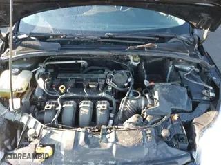 2014 Ford Focus SE with VIN 1FADP3K28EL280131, listed as a IAAI auction lot 41855740 with 2,114,995 mi miles. Bid and sale history available at carsss.com. Image 10.