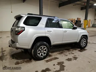 2024 Toyota 4Runner TRD Off Road with VIN JTEPU5JR1R6220959, listed as a Copart auction lot 76957484 with 0 mi miles and Salvage Title. Bid and sale history available at carsss.com. Image 3.