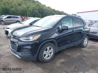 2020 Chevrolet Trax LT with VIN 3GNCJLSB6LL336180, listed as a IAAI auction lot 40483857 with 104,407 mi miles. Bid and sale history available at carsss.com. Image 17.