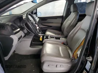 2019 Honda Odyssey EX-L z VIN 5FNRL6H75KB095341, wystawiony jako Copart lot #56563125 z przebiegiem 33 803 mil mil oraz Szkody całkowita. Historia ofert i sprzedaży dostępna na DreamBid. Obrazek 7.