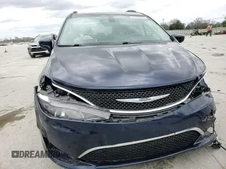2018 Chrysler Pacifica Touring L with VIN 2C4RC1BG4JR204001, listed as a Copart auction lot 51656875 with 166,354 mi miles and Salvage Title. Bid and sale history available at DreamBid. Image 11.