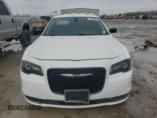 2018 Chrysler 300 Touring with VIN 2C3CCAAG7JH340964, listed as a Copart auction lot 45151275 with 141,248 mi miles and Clean Title. Bid and sale history available at carsss.com. Image 5.