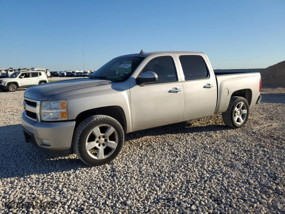 2007 Chevrolet Silverado 1500 LTZ with VIN 2GCEC13JX71510121, listed as a Copart auction lot 73426124 with 176,499 mi miles and Salvage Title. Bid and sale history available at carsss.com. Image 1.