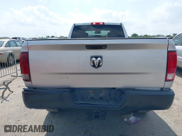 2018 Ram 2500 Tradesman with VIN 3C6UR4HL3JG325551, listed as a IAAI auction lot 42171102 with 306,153 mi miles and . Bid and sale history available at DreamBid. Image 16.