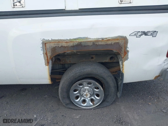 2013 Chevrolet Silverado 1500 Work Truck with VIN 1GCNKPEA7DZ288109, listed as a IAAI auction lot 40782515 with 191,813 mi miles. Bid and sale history available at carsss.com. Image 17.
