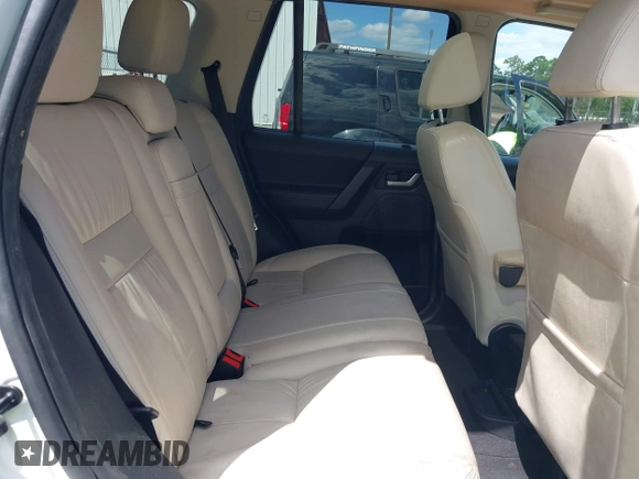 2011 Land Rover LR2 HSE with VIN SALFT2BN4BH263966, listed as a IAAI auction lot 42038664 with 130,305 mi miles and . Bid and sale history available at DreamBid. Image 8.