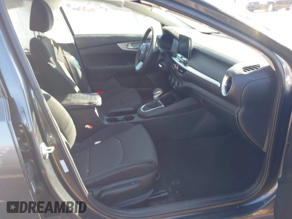 2024 Kia Forte LXS with VIN 3KPF24AD5RE767778, listed as a IAAI auction lot 41415753 with 11,321 mi miles and . Bid and sale history available at DreamBid. Image 5.