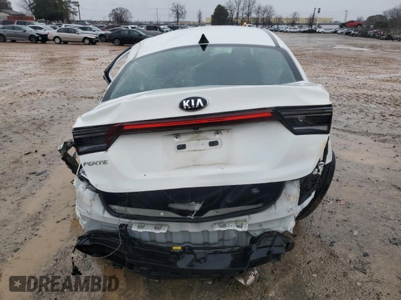 2021 Kia Forte LXS with VIN 3KPF24AD0ME314130, listed as a Copart auction lot 44635205 with 0 mi miles and Salvage Title. Bid and sale history available at carsss.com. Image 6.