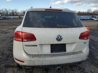 2012 Volkswagen Touareg Sport z VIN WVGFK9BP6CD002427, wystawiony jako Copart lot #42576335 z przebiegiem 167 936 mil mil oraz Szkoda całkowita • Salvage title. Historia ofert i sprzedaży dostępna na DreamBid. Obrazek 6.