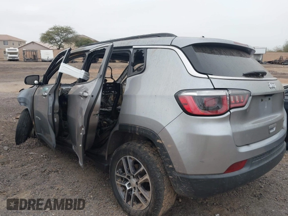 2017 Jeep Compass Latitude z VIN 3C4NJCBB3HT617443, wystawiony jako IAAI lot #41580855 z przebiegiem Nie podano mil oraz . Historia ofert i sprzedaży dostępna na DreamBid. Obrazek 3.