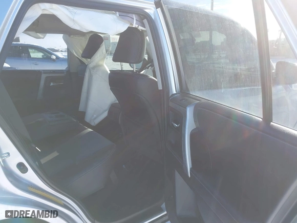 2017 Toyota 4Runner SR5 with VIN JTEBU5JR3H5444135, listed as a IAAI auction lot 41242073 with 132,663 mi miles. Bid and sale history available at carsss.com. Image 8.