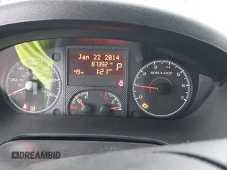 2015 Ram ProMaster Cargo z VIN 3C6TRVDG1FE512803, wystawiony jako IAAI lot #42355330 z przebiegiem 87 392 mil mil oraz . Historia ofert i sprzedaży dostępna na DreamBid. Obrazek 7.