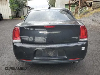 2019 Chrysler 300 S with VIN 2C3CCABG0KH562942, listed as a Copart auction lot 45542294 with 52,512 mi miles and Non Repairable. Bid and sale history available at DreamBid. Image 6.