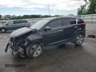 2016 Kia Sportage EX z VIN KNDPCCAC1G7807242, wystawiony jako Copart lot #56245505 z przebiegiem 157 443 mil mil oraz Szkoda całkowita • Salvage title. Historia ofert i sprzedaży dostępna na DreamBid. Obrazek 1.