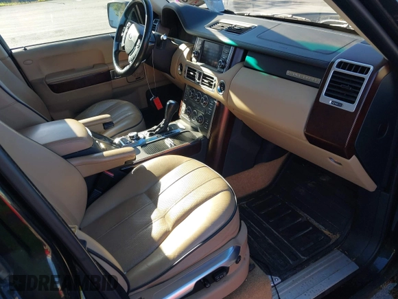 2011 Land Rover Range Rover HSE Lux с VIN SALMF1D48BA329831, выставлен на аукционе IAAI как лот 41295277 с пробегом 126 340 миль миль и . История ставок и продаж доступна на DreamBid. Изображение 5.