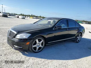 2013 Mercedes-Benz S 550 z VIN WDDNG7DB6DA534468, wystawiony jako Copart lot #41381825 z przebiegiem 39 188 mil mil oraz Szkoda całkowita • Salvage title. Historia ofert i sprzedaży dostępna na DreamBid. Obrazek 1.