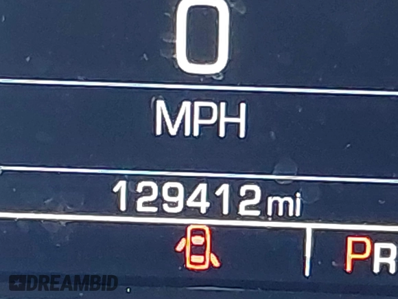 2018 Chevrolet Silverado 1500 LT with VIN 1GCRCREC1JZ170659, listed as a IAAI auction lot 41522588 with 129,412 mi miles and . Bid and sale history available at DreamBid. Image 16.