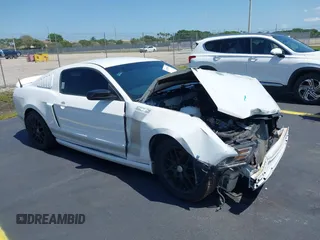 2014 Ford Mustang V6 с VIN 1ZVBP8AM8E5277944, выставлен на аукционе IAAI как лот 42278974 с пробегом 164 464 миль миль и . История ставок и продаж доступна на DreamBid. Изображение 1.