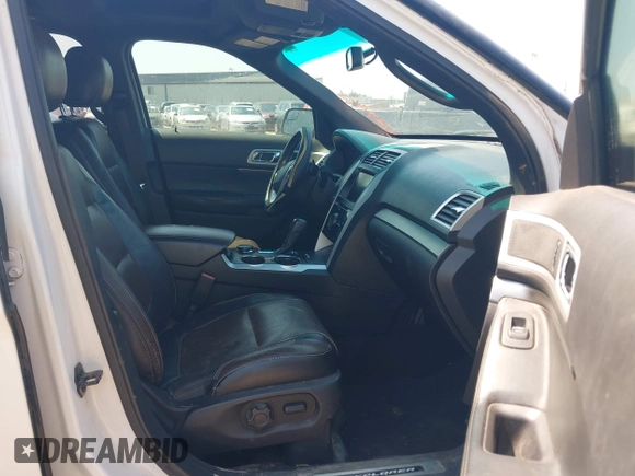 2014 Ford Explorer Sport z VIN 1FM5K8GT6EGC32434, wystawiony jako IAAI lot #42571931 z przebiegiem 170 558 mil mil oraz . Historia ofert i sprzedaży dostępna na DreamBid. Obrazek 5.