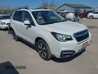 2018 Subaru Forester Limited with VIN JF2SJARCXJH417266, listed as a IAAI auction lot 42105404 with 70,174 mi miles. Bid and sale history available at carsss.com. Image 1.