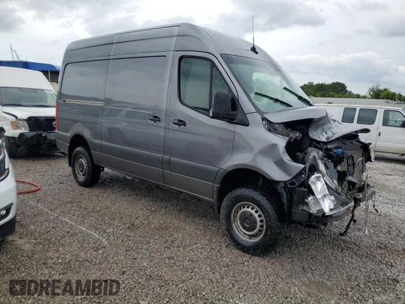 2021 Mercedes-Benz Sprinter with VIN W1Y4EBVY6MT058854, listed as a Copart auction lot 56211183 with 81,661 mi miles and . Bid and sale history available at DreamBid. Image 4.