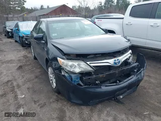 2013 Toyota Camry Hybrid LE with VIN 4T1BD1FK7DU078328, listed as a IAAI auction lot 41801580 with 157,465 mi miles. Bid and sale history available at carsss.com. Image 1.