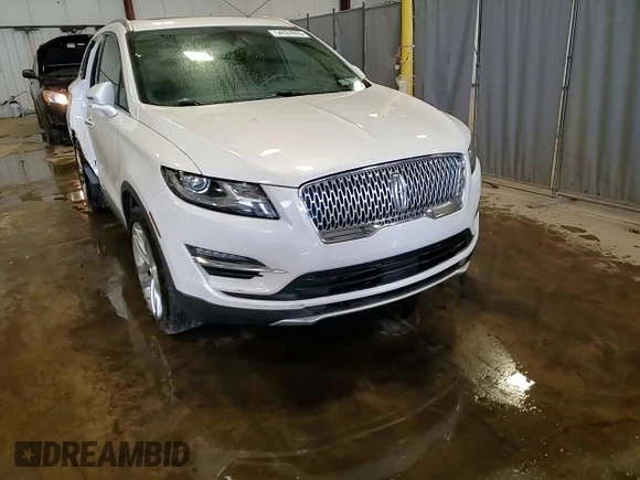 2019 Lincoln MKC Reserve с VIN 5LMCJ3D95KUL52225, выставлен на аукционе Copart как лот 54024095 с пробегом 52 231 миль миль и Списание • Salvage title. История ставок и продаж доступна на DreamBid. Изображение 15.