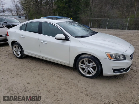 2014 Volvo S60 T5 with VIN YV1612FS1E2297720, listed as a Copart auction lot 53183345 with 174,993 mi miles and Clean Title. Bid and sale history available at carsss.com. Image 4.