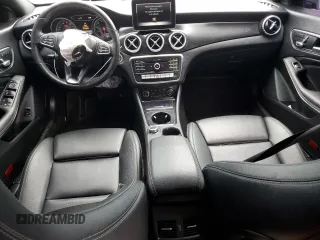2019 Mercedes-Benz CLA 250 z VIN WDDSJ4EB6KN753731, wystawiony jako Copart lot #47677955 z przebiegiem 82 169 mil mil oraz Szkoda całkowita • Salvage title. Historia ofert i sprzedaży dostępna na DreamBid. Obrazek 8.