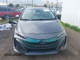 2017 Toyota Prius Plus z VIN JTDKARFP8H3054476, wystawiony jako IAAI lot #41914158 z przebiegiem 146 902 mil mil oraz . Historia ofert i sprzedaży dostępna na DreamBid. Obrazek 13.